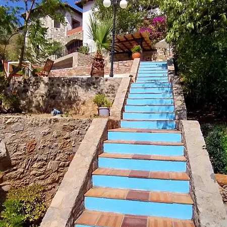 Sato Triopia Butik 3*